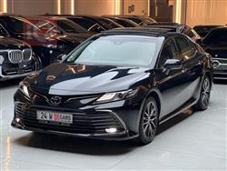 تۆیۆتا کامری